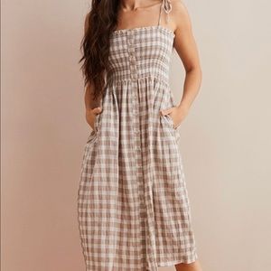 Aerie Smocked Gingham Dress with pockets xs